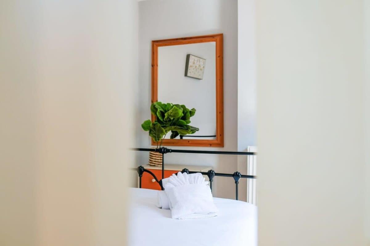North Street - 2 Bedroom Apartment - Hopewell Bristol Kültér fotó